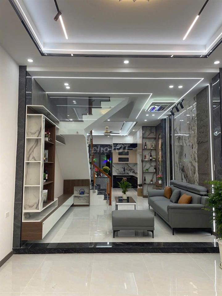 Phá sản bán tháo nhà, giá 2tỷ03. 1T- 2L đường Nguyễn Du DT 64m2