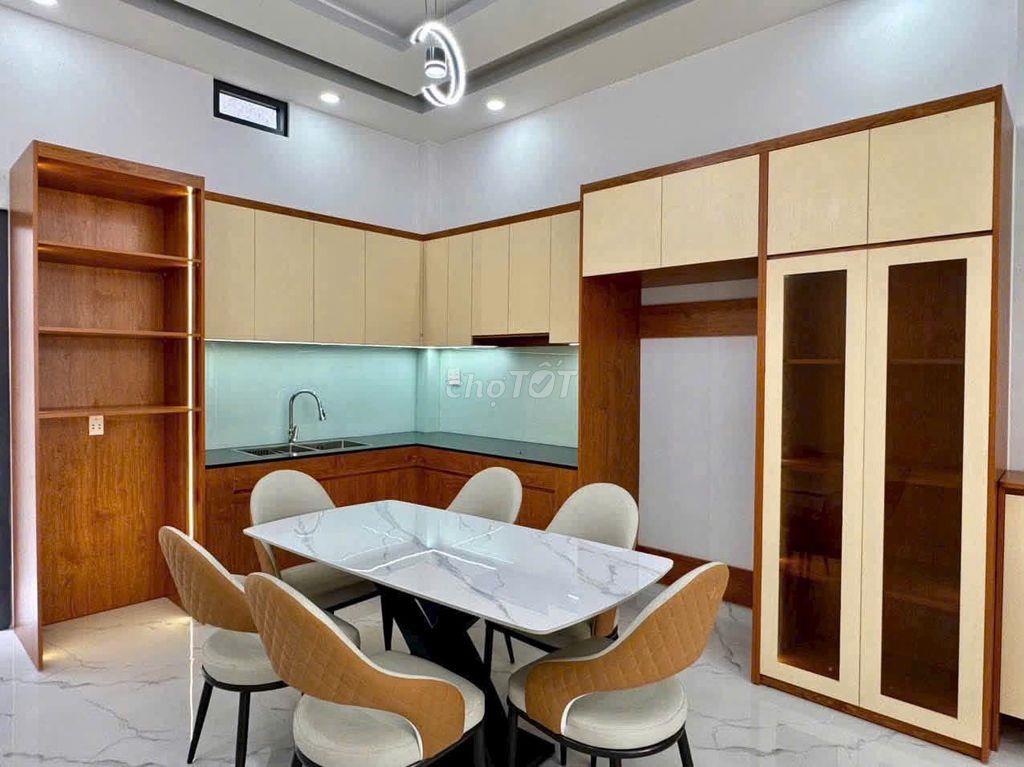 Bán nhà đường Lò Lu 50m2 1T- 2L giá 2 tỷ 480. Cách chợ 3p