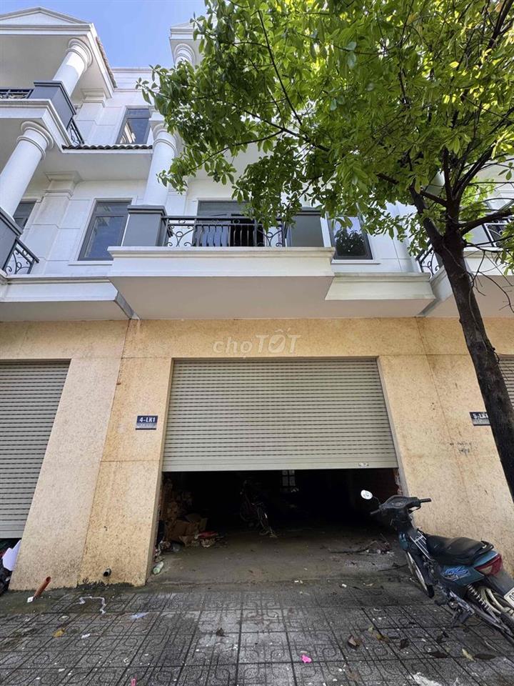 Nhà sổ riêng ở KDC Kim Kim Trần