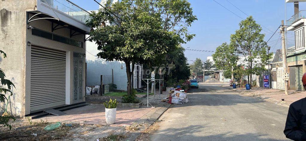 Bán gấp đất nền Lavender City, 2 tỷ, 90 m2, hướng Tây Bắc (HH 1%)