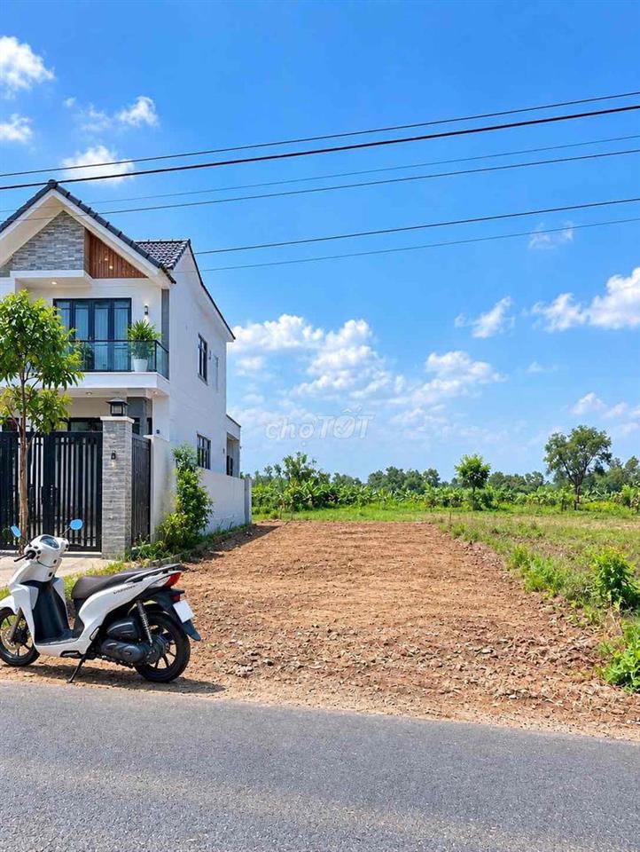 CẦN BÁN GẤP