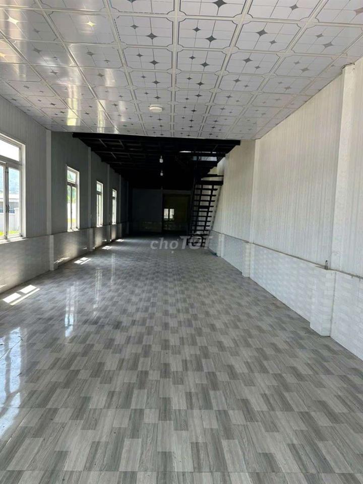 Nhà 2 tầng mặt tiền TL8 Diên Khánh 178m2 ngay trường học tiện KD