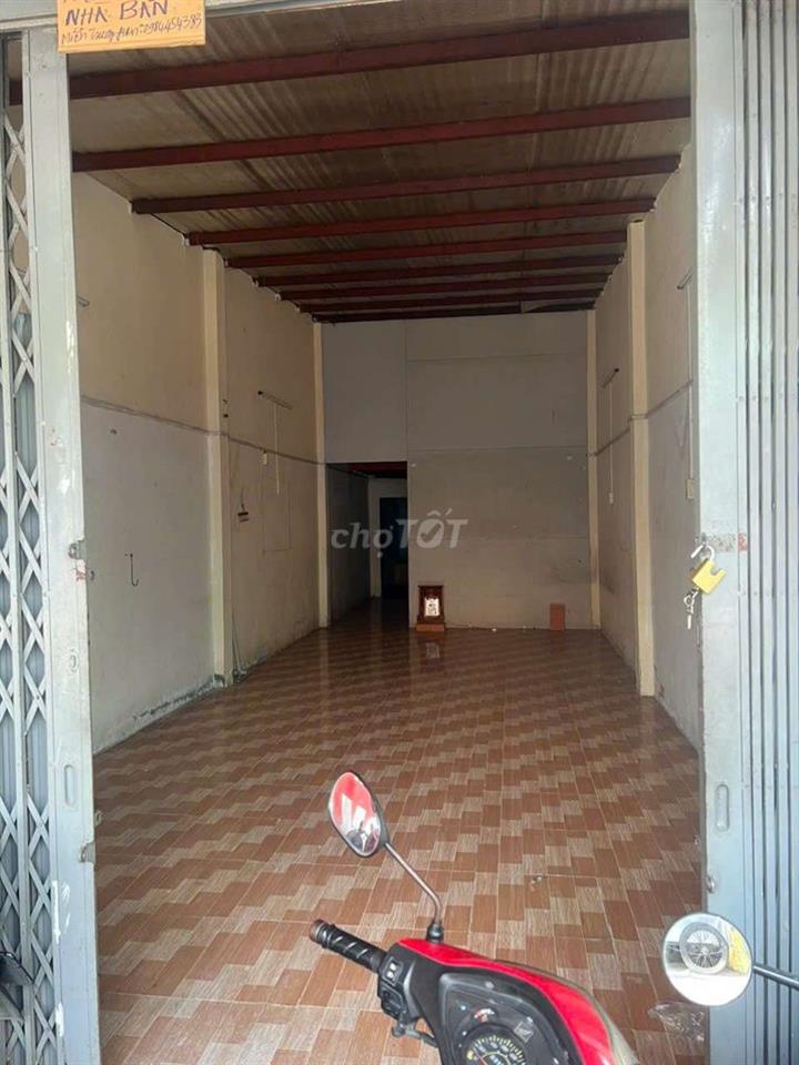 Bán nhà mặt tiền hẽm xe hơi Lê Văn Quới
