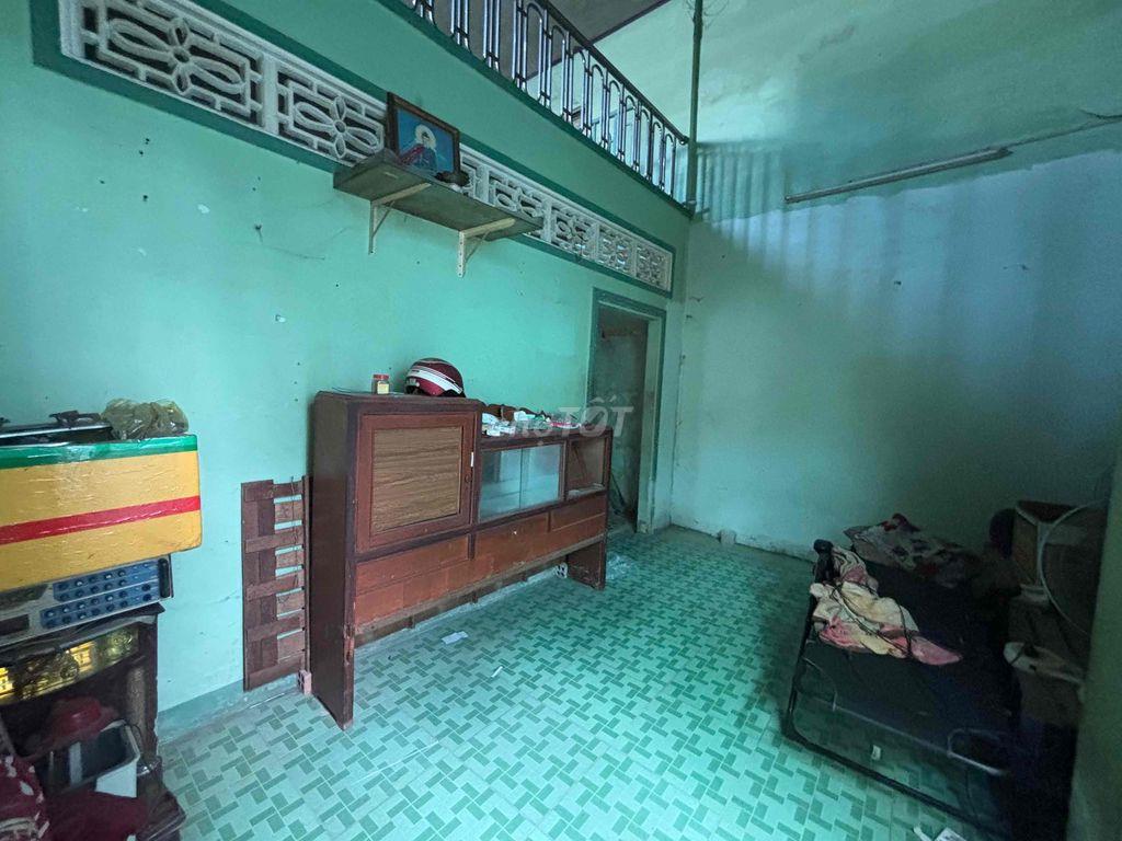 Bán nhà cũ, hẻm nhỏ( hẻm kênh đình bình thuỷ) thông được các hẻm 3
