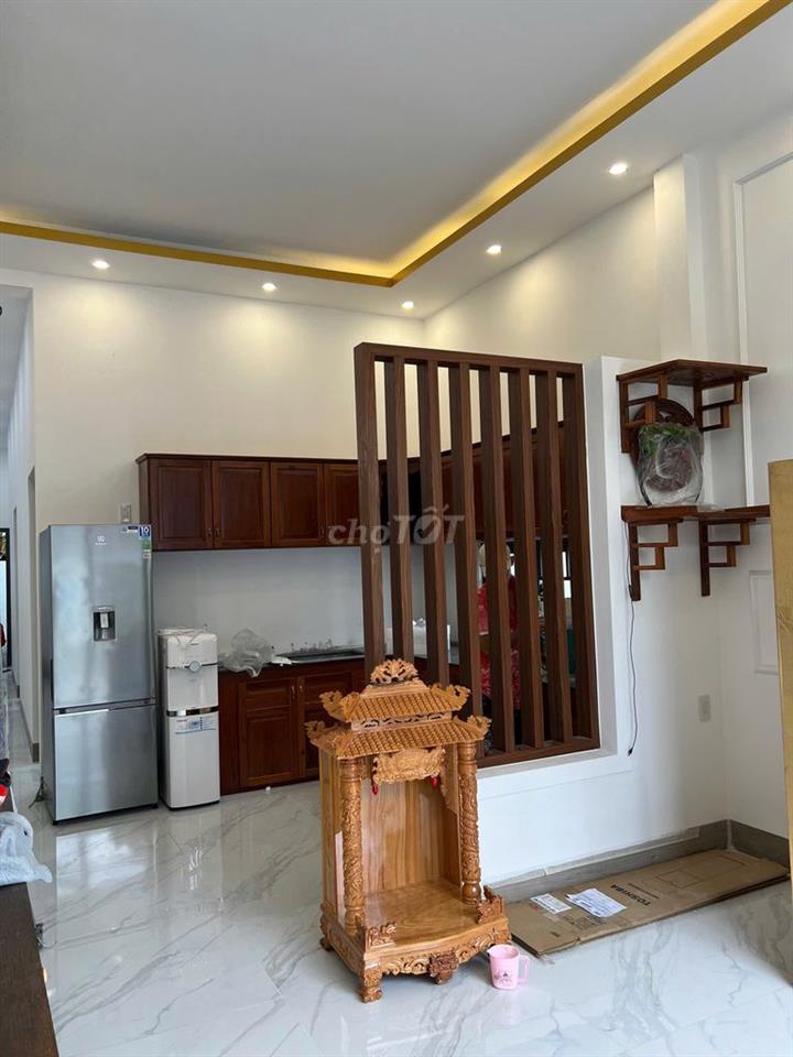 Cần bán căn nhà phố hiện đại
