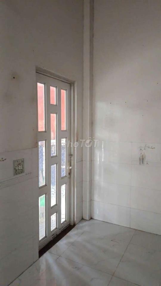 cần bán gấp căn nhà hai mặt tiền góc 