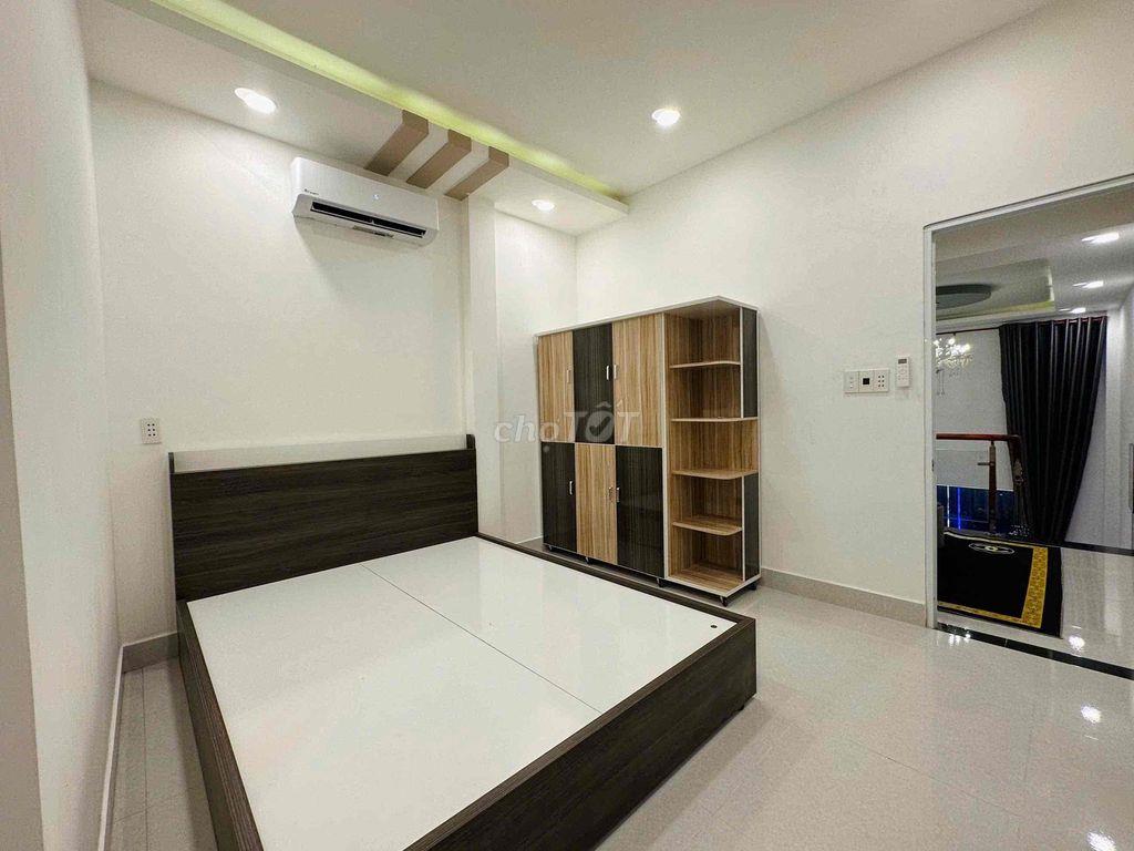Nhà full nội thất