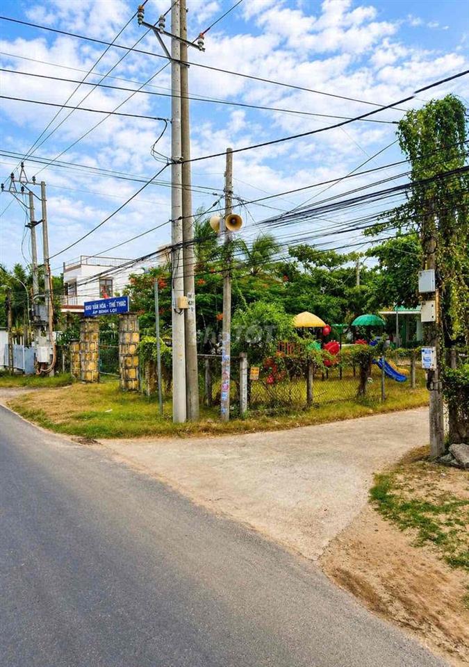 Nhà cấp 4 gần sân bay Tuy Hoà, 1/ Thăng Long, Uất Lâm, gần kcn