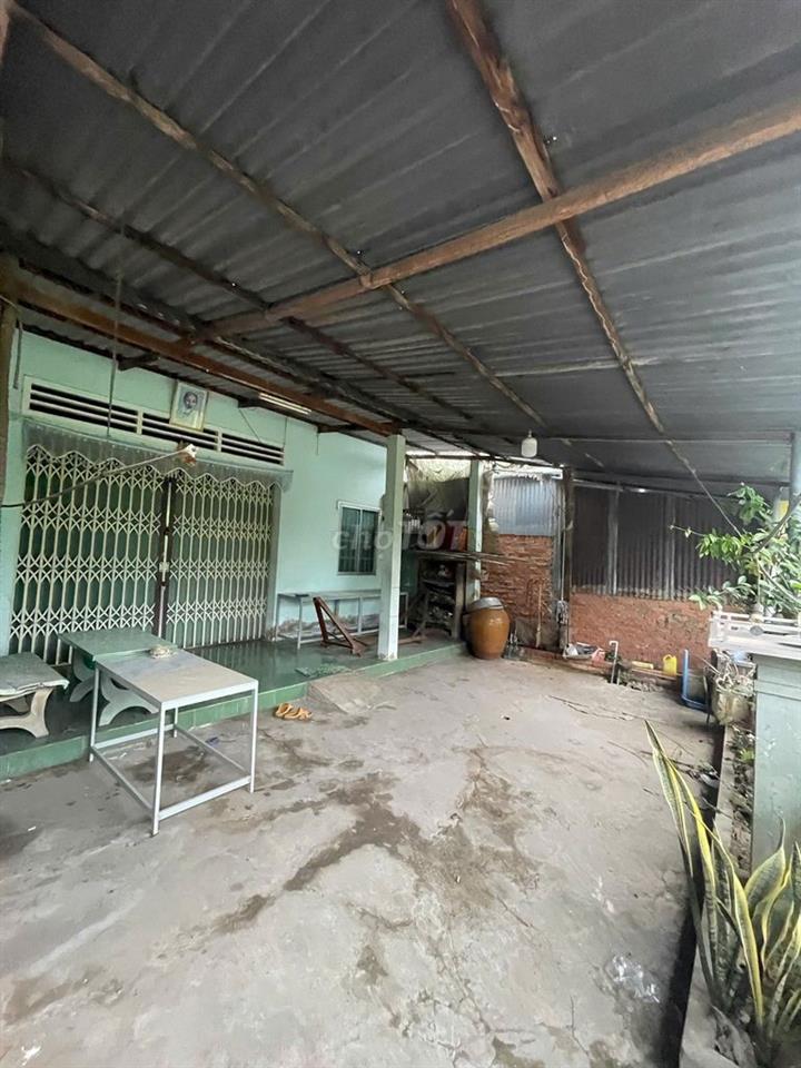 CẦN BÁN GẤP NHÀ CẤP 4 THỔ CƯ - GIÁ TỐT