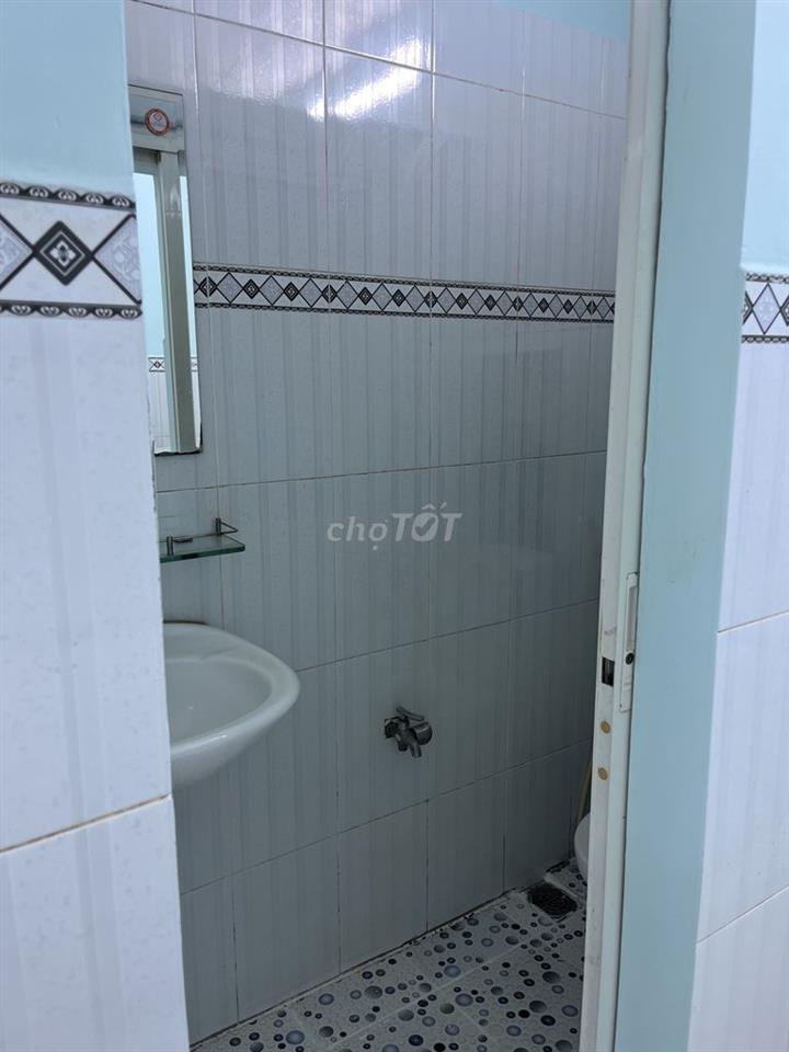 Cho Thuê Nhà Nguyên Căn Trung Tâm Quận 11