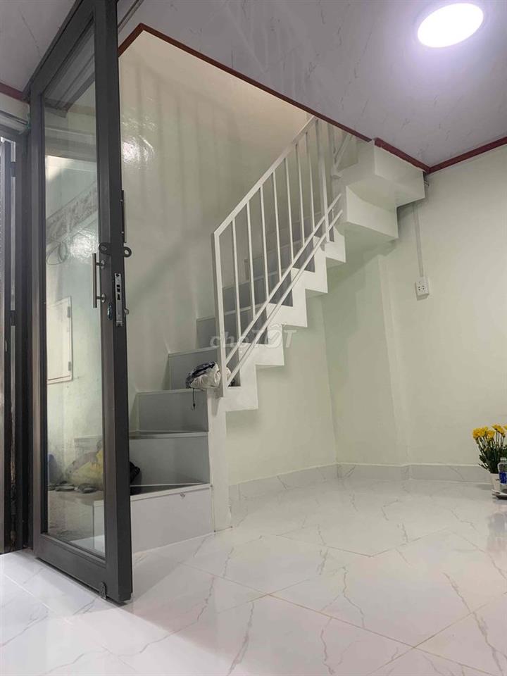 cần bán nhà quận 12