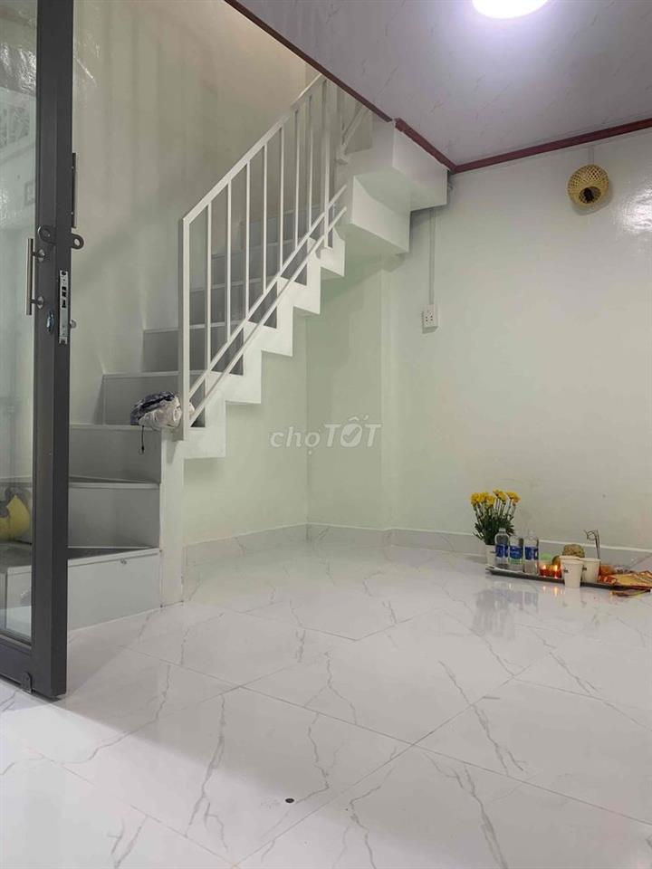 cần bán nhà quận 12