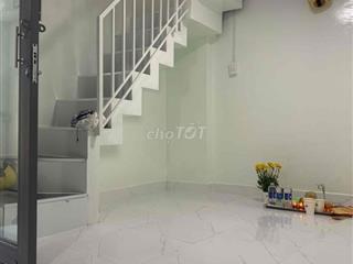 cần bán nhà quận 12