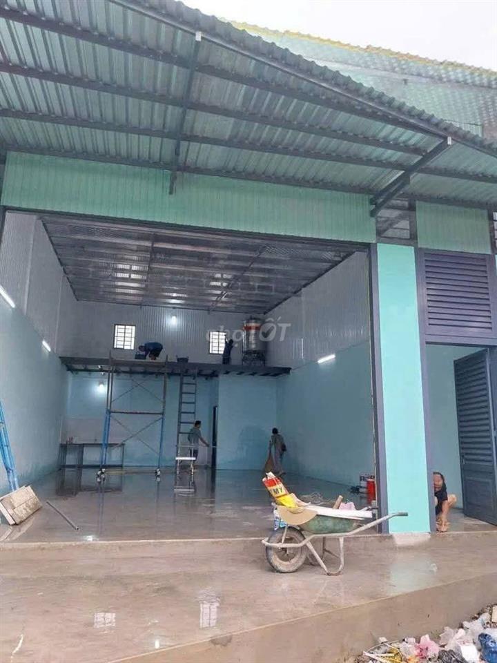 Chính chủ cần cho thuê nhà mới xây mặt tiền đường Hương lộ 80B