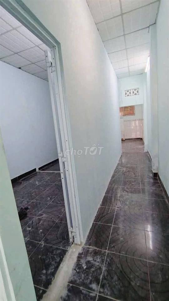 Cho thuê nhà nguyên căn mặt tiền đường Đặng Thúc Vịnh Hóc Môn