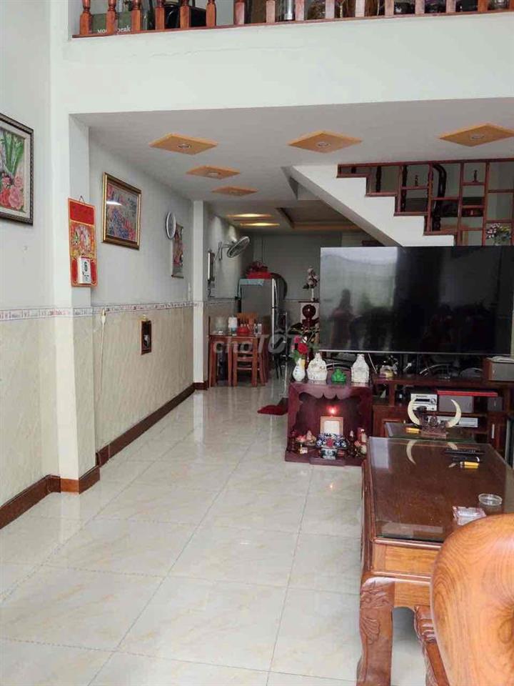 Nhà phố, khu nội bộ, dân trí cao (co cổng riêng, camera antt), hẻm 7m,