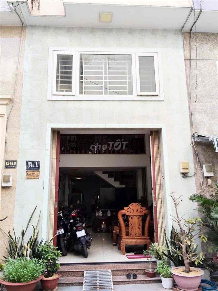 Nhà phố, khu nội bộ, dân trí cao (co cổng riêng, camera antt), hẻm 7m,