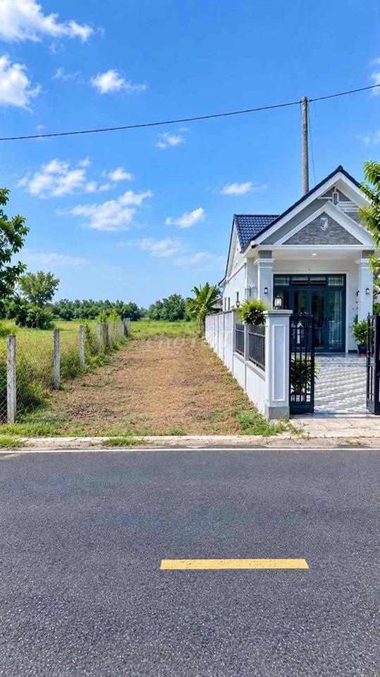 Bán gấp lô đất