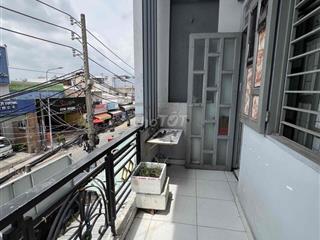CHO THUÊ PHÒNG BAN CÔNG LẦU 1