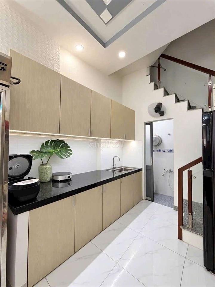 Nhà Ngày Vòng Xoay Lê Đại Hành - Bình Thới 4Tầng