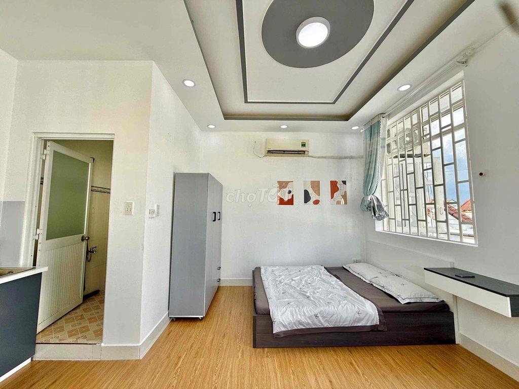 Cho thuê CHDV Đầy đủ nội thất ngay sát Q7