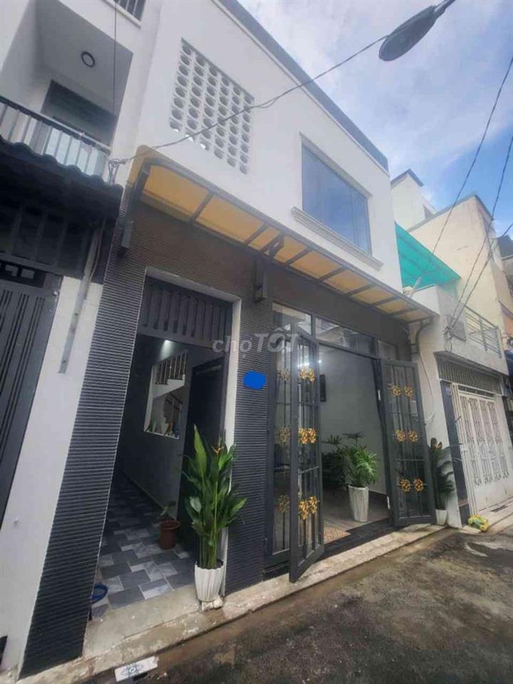 NHÀ BÁN NGAY PHAN HUY ÍCH 5.X TỶ - SÁT EMART, HẺM XE HƠI 4M