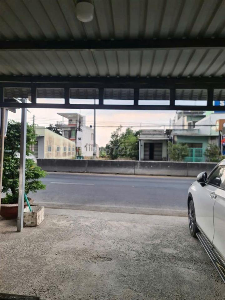 cho thuê nhà nguyên căn mặt tiền lộ nhựa lớn TL 830 gần kcn thịnh phát