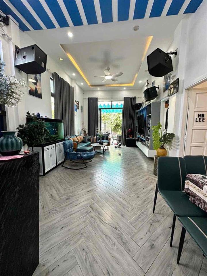 Mình cần bán nhà tại Hooc Môn xã Đông Thạnh(Thới Tam Thôn cũ)