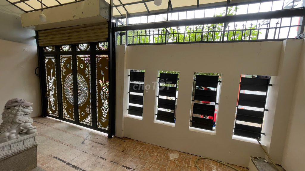 Nhà mặt tiền , chợ Hiệp Bình Chánh Thủ Đức