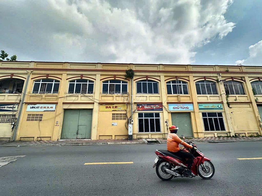 Chính chủ cho thuê nguyên căn mặt tiền 603-605 Bến Bình Đông