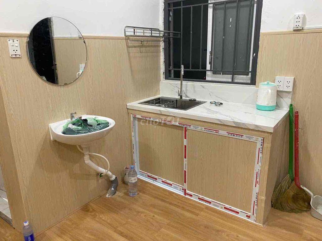 cho thuê nhà nguyên căn diện tích sử dụng 47m2 , có máy lạnh,