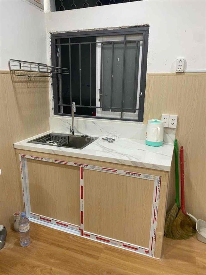 cho thuê nhà nguyên căn diện tích sử dụng 47m2 , có máy lạnh,