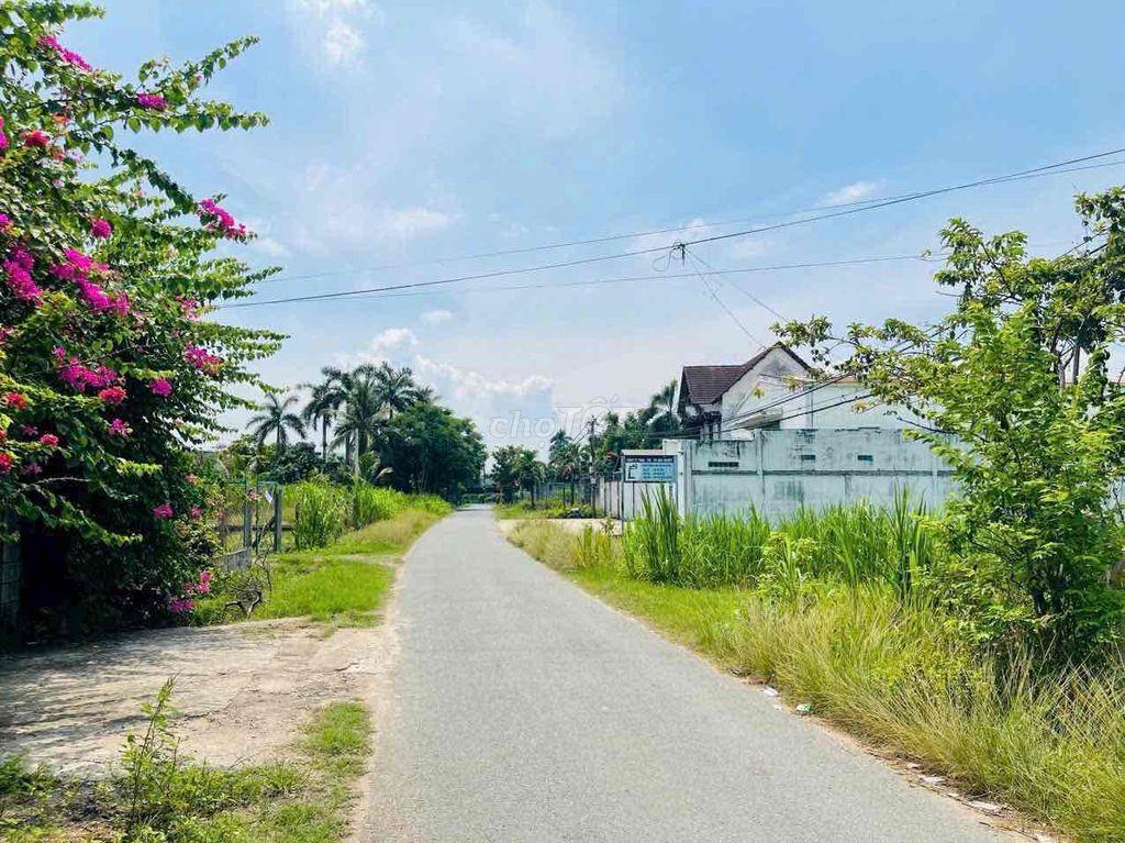 🔥🔥BÁN GẤP ĐẤT 600TRIỆU ,6*30(180m2) FULL THỔ CƯ, MT KINH DOANH, gần ch