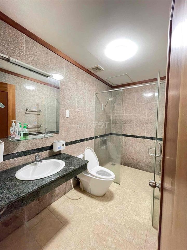 Phòng Thường Chung Cư Hoàng Anh Gold House gần RMIT, UTDT