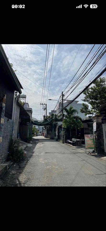 Bán nhà ngay chợ tam hà