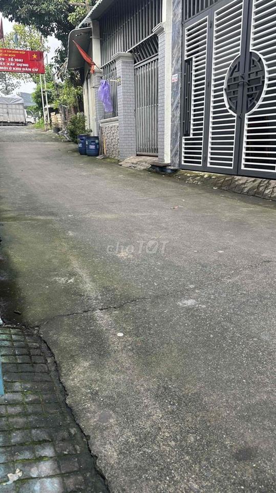 nhà cách đường 20m ra mỹ phước tân vạn