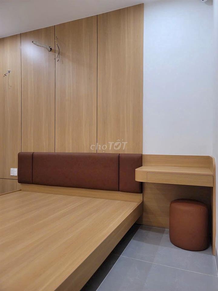 Chính chủ bán căn chung cư full nội thất 92m2 