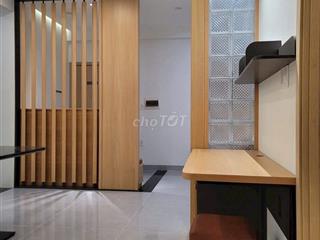Chính chủ bán căn chung cư full nội thất 92m2 