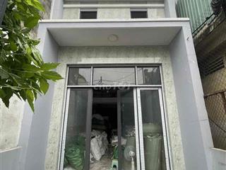 BÁN GẤP NHÀ HẺM NHỰA 8M