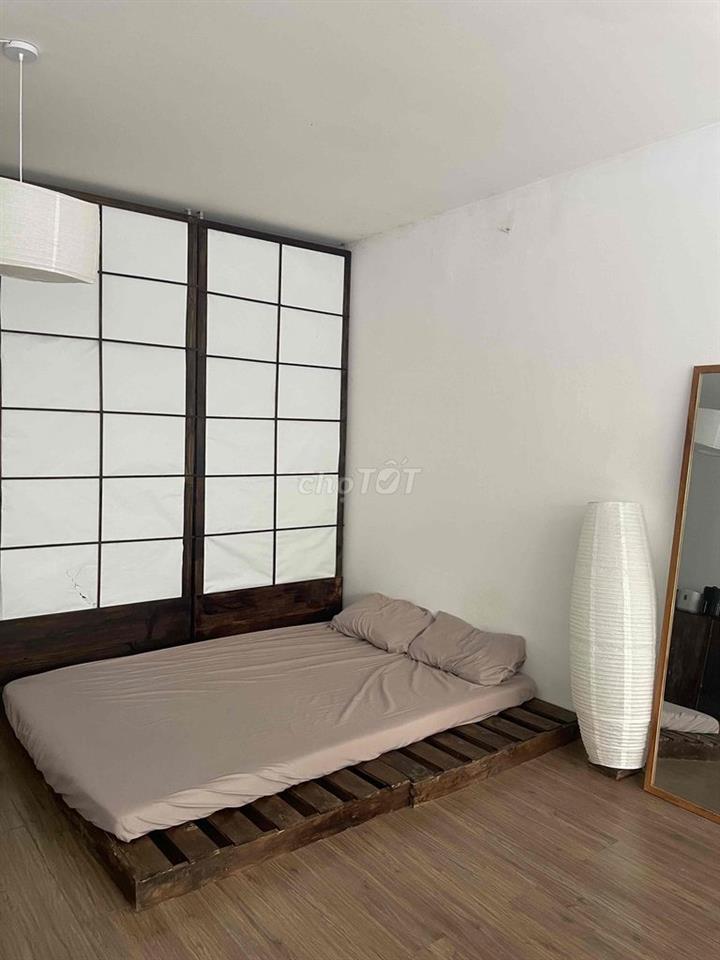 Cho thuê căn hộ studio rộng 40m2 xinh xắn, view cây xanh đẹp miễn chê