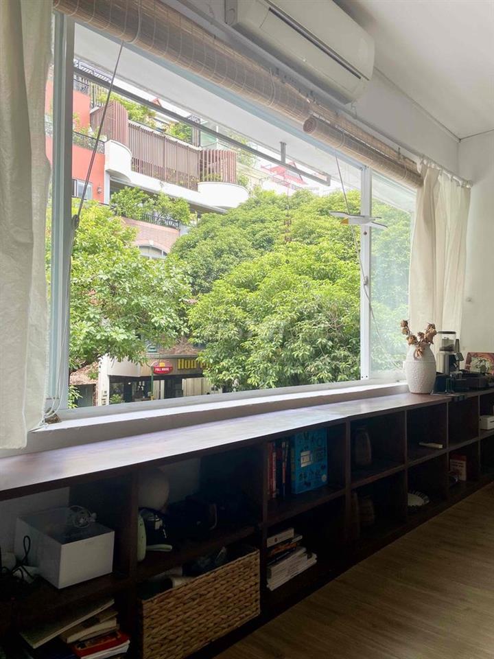 Cho thuê căn hộ studio rộng 40m2 xinh xắn, view cây xanh đẹp miễn chê