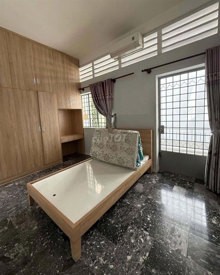 Nhà riêng 1/Lữ Gia, Quận 11,2PN (89.6m2) đầy đủ nội thất, giá 9.5 tr