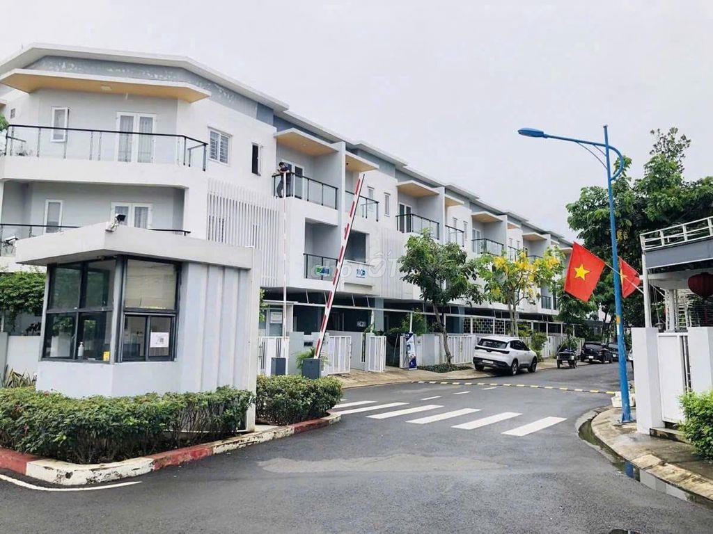 NHÀ PHỐ KHANG ĐIỀN – CHỦ HẠ GIÁ CÒN 9,5 TỶ, THIỆN CHÍ BÁN!