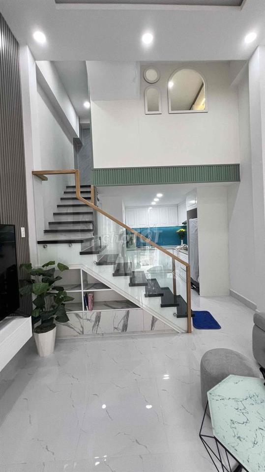 bán nhà trung tâm Phú nhuận giá tốt