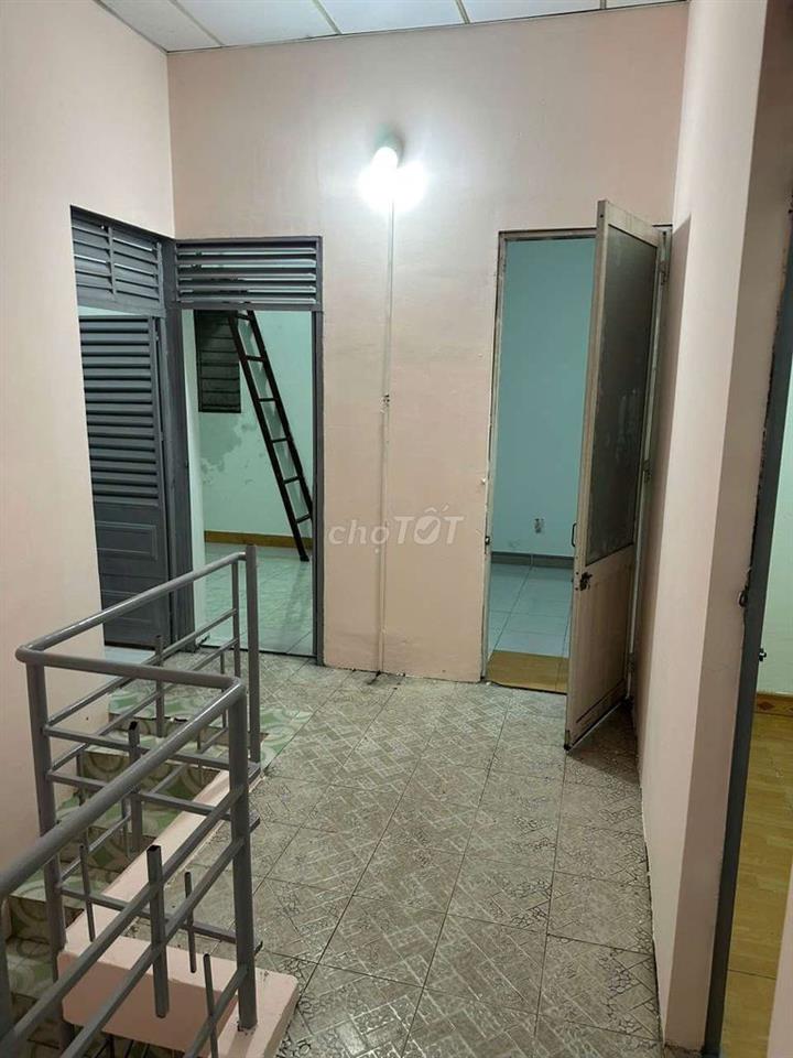cho thuê phòng trọ ngay câu vượt linh Xuân 