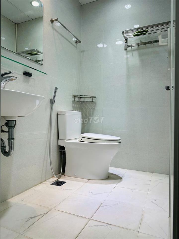 CC CHO THUÊ CĂN HỘ 86 M2 TẦNG CAO, CĂN GÓC, VIEW CHILL, TRẦN THỦ ĐỘ