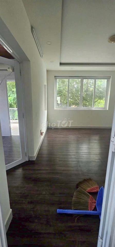 Villa 6 phòng ngủ 出租임대 for rent thuê giá cực tốt Villa For Rent D7