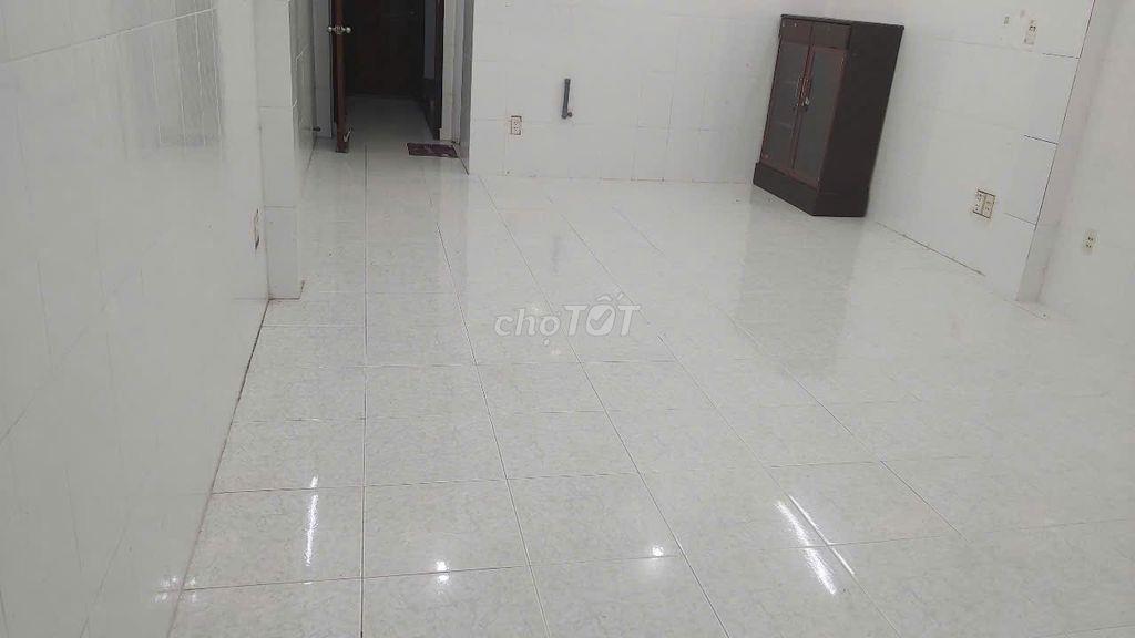 🏡 CHÍNH CHỦ CHO THUÊ PHÒNG RỘNG 40m² – TÔ HIẾN THÀNH, QUẬN 10