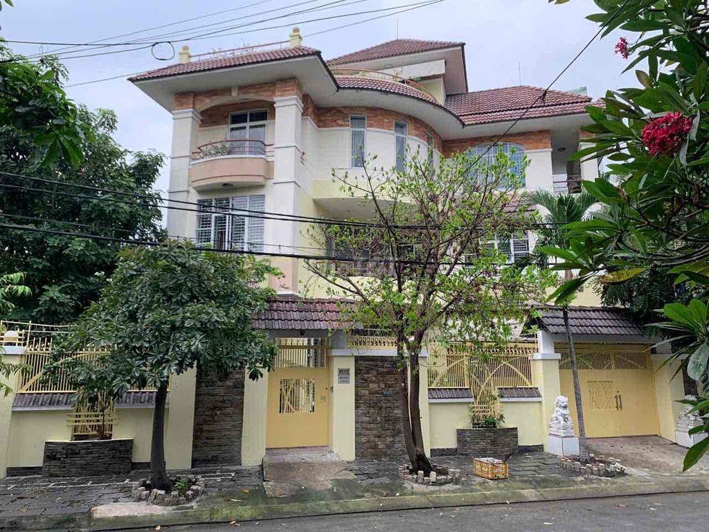 Biệt Thự gia đình cần bán