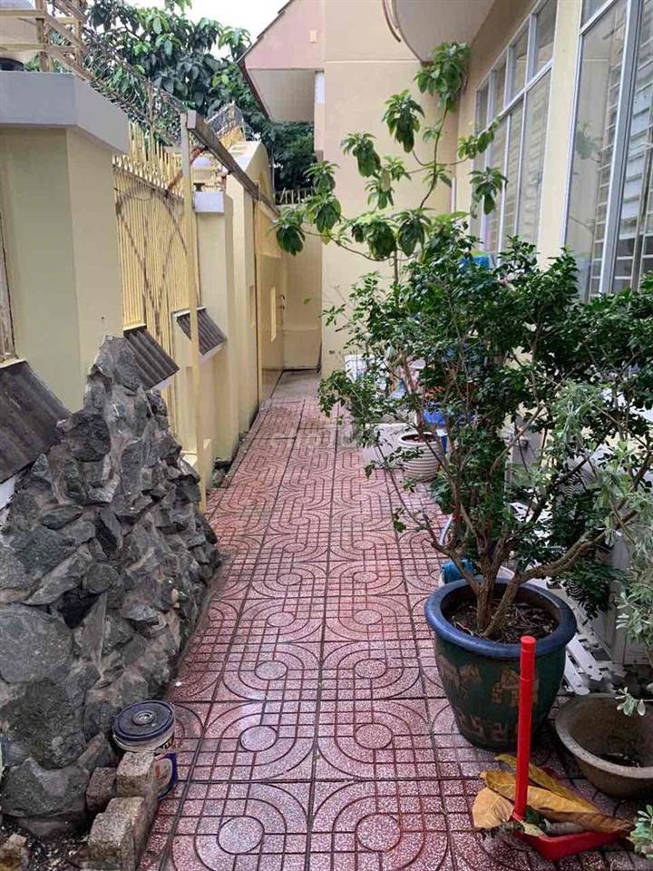 Biệt Thự gia đình cần bán